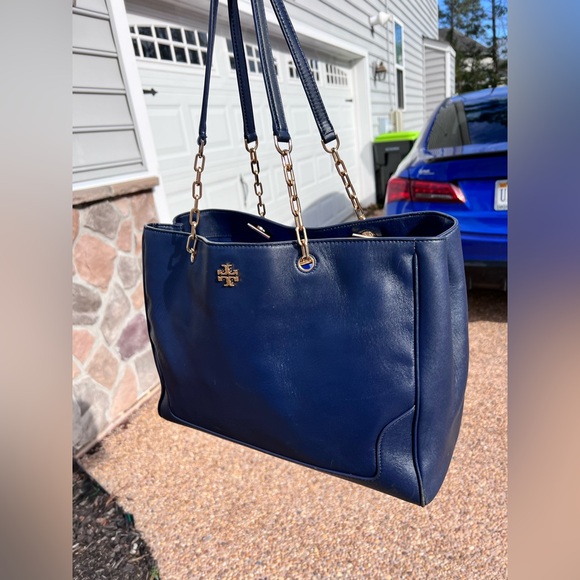 Tory Burch Handbags - Tory Burch Tote